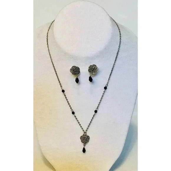 Vintage Womens Black Stone Silvertone Crystal Earrings and Necklace Jewelry Set - Picture 1 of 6